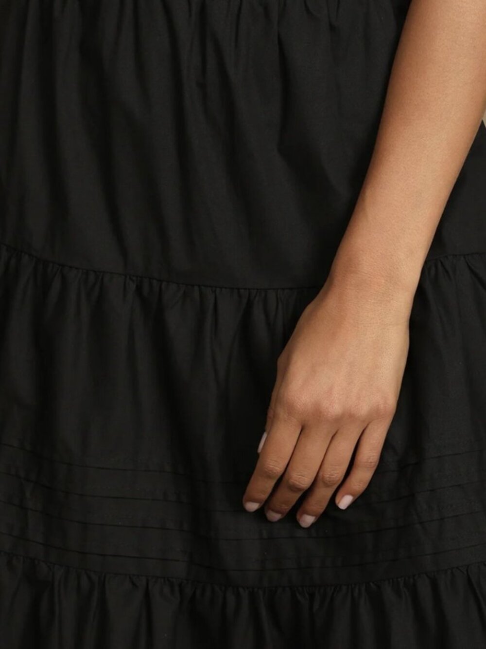 NWT Lulus Perfect Intentions Black Tiered Midi Skirt (size S) - Picture 4 of 8